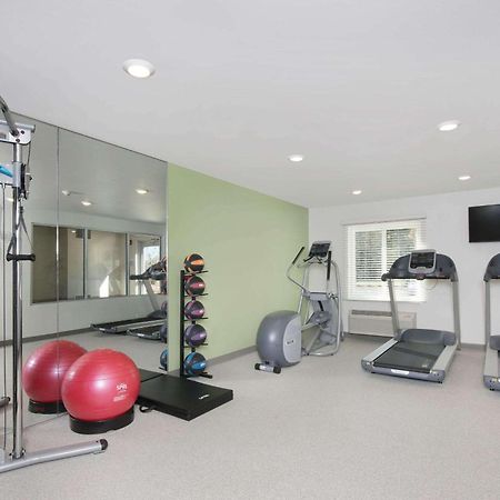 Woodspring Suites Savannah Пулер Экстерьер фото