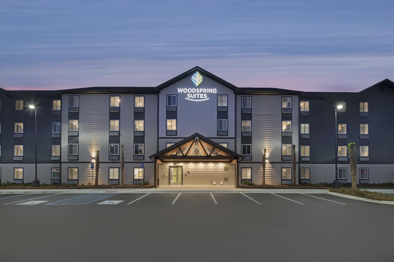 Woodspring Suites Savannah Пулер Экстерьер фото